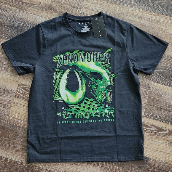 👽 Alien Xenomorph Graphic T-Shirt – Men’s Large, NWT, Alien Earth Design - Picture 10 of 11